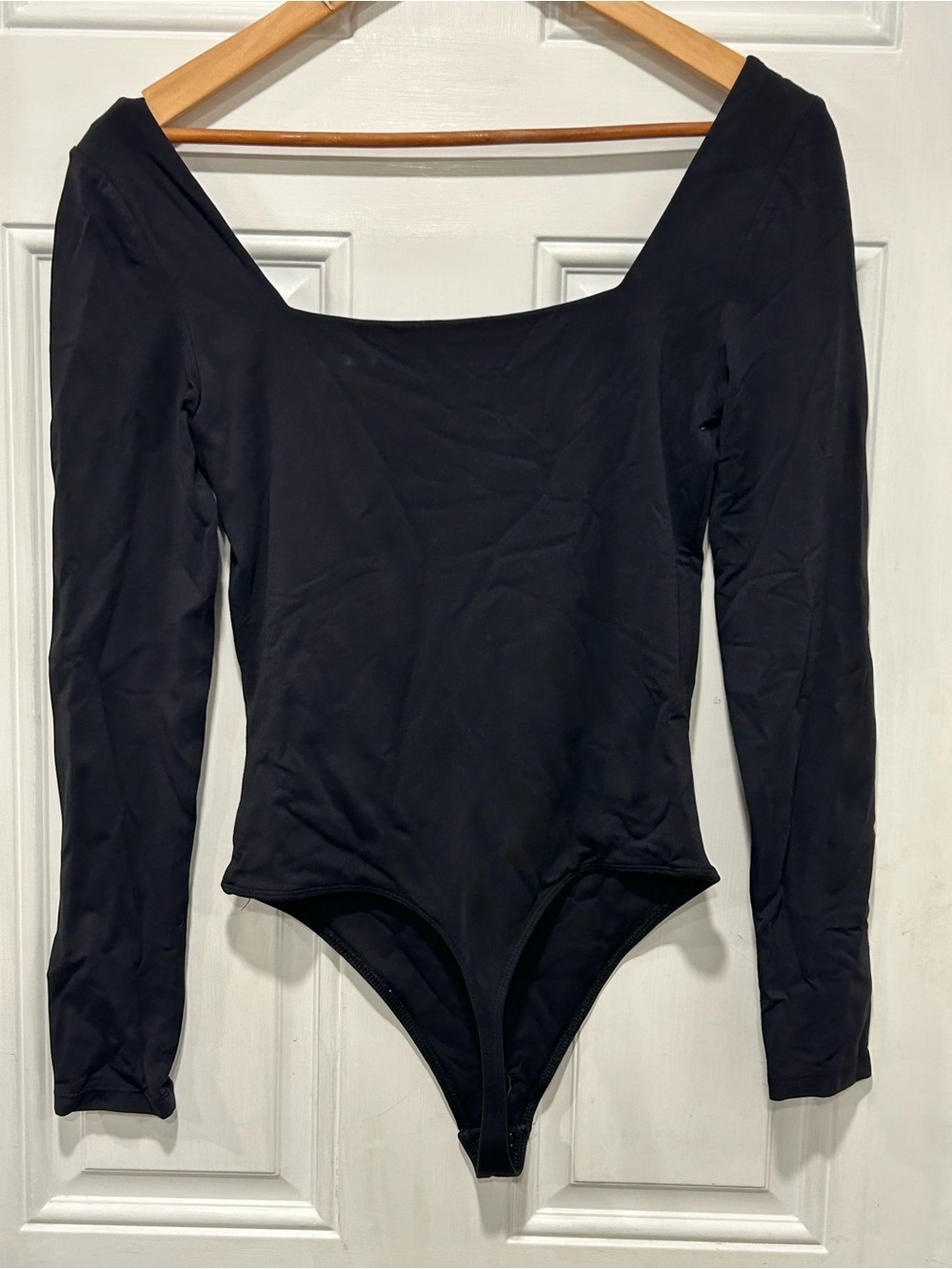 Aritzia Babaton Contour Squareneck Longsleeve Bodysuit Black, Chic Minimalist M - Picture 6 of 8